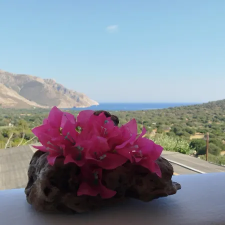 Сasa de vacaciones Tilos Island House