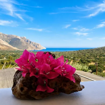 בית נופש Tilos Island House Megálon Choríon
