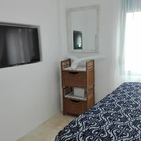 Tilos Island House בית נופש *