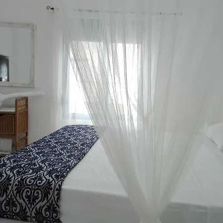 בית נופש Tilos Island House *