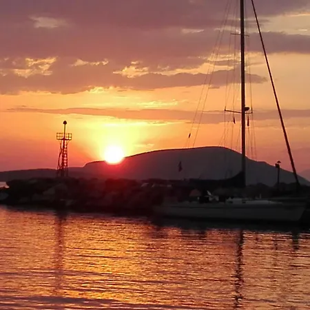 Tilos Island House בית נופש Megálon Choríon