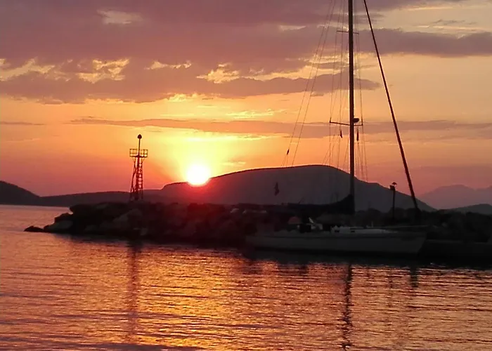 Tilos Island House بيت للعطل Megálon Choríon